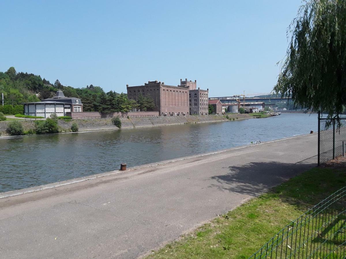مبيت وإفطار نامور Le Jardin Du Bord De Meuse المظهر الخارجي الصورة